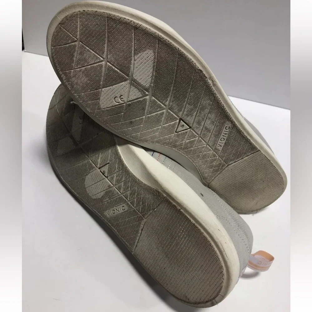 Vionic Women’s Beach Stinson, Grey Lace-Up Sneakers, Size 9.5M.